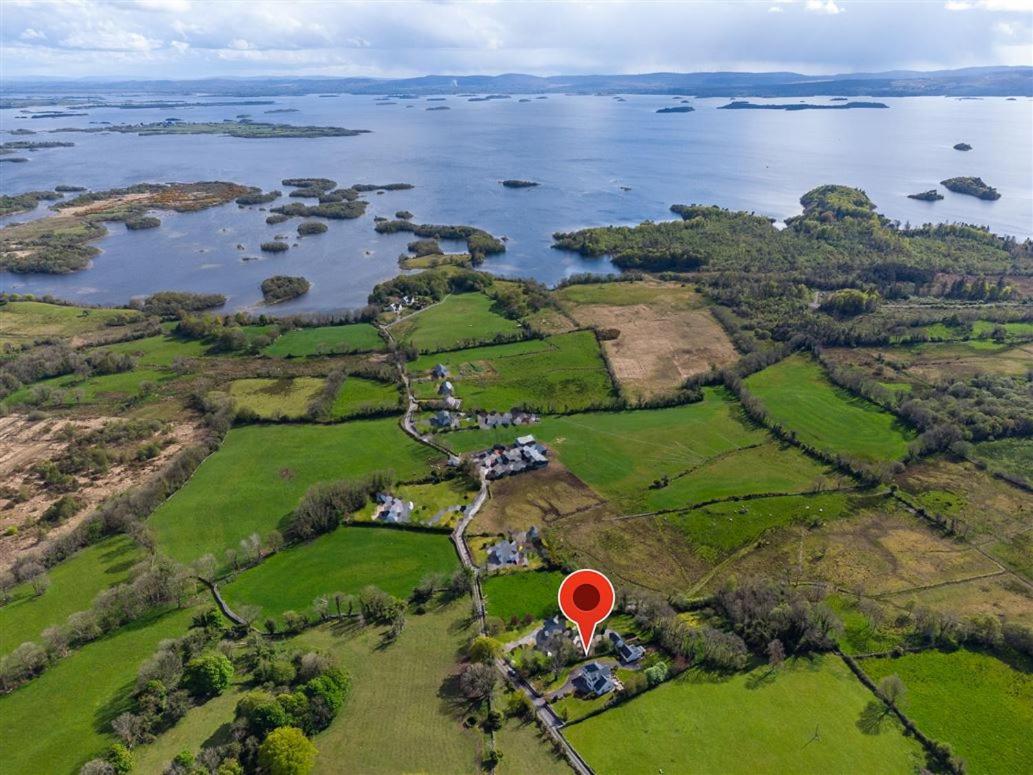 Carraig Ban Bed and Breakfast Cong Exteriör bild